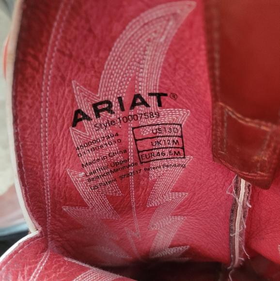 Ariat boots, mens size 13D, red tops, used but in great used condition - Picture 4 of 4